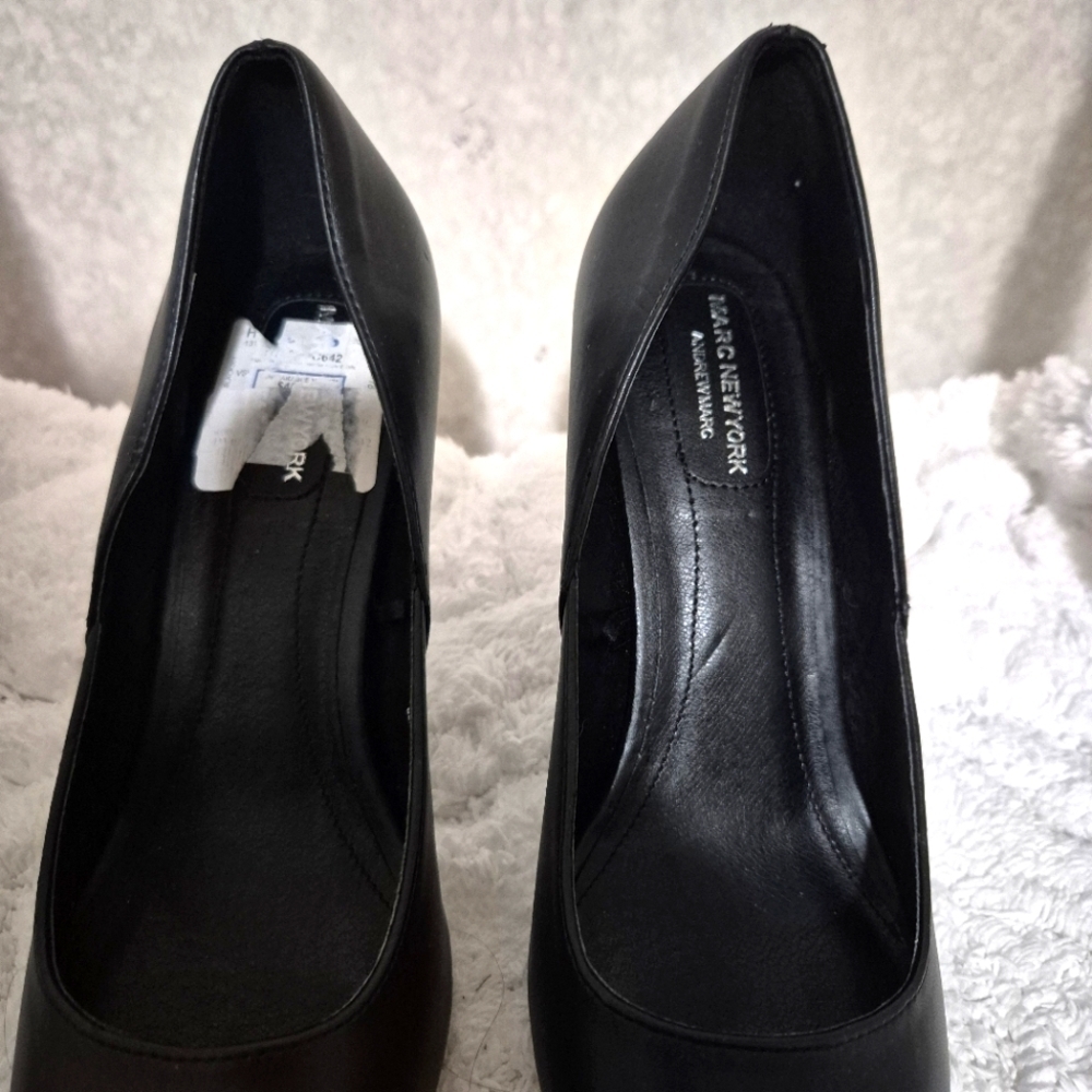 MARC NEW YORK  Elegant Black Women's Heels...CLEAR HEELS ...SIZE:8M - Picture 5 of 12